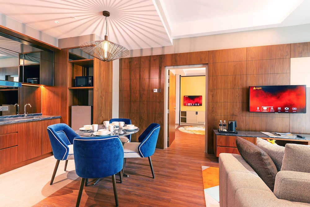 Premium Suite - Photo 3