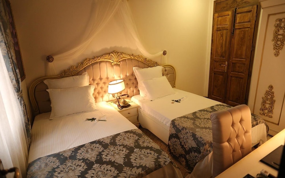 Standard Double Room photo 2