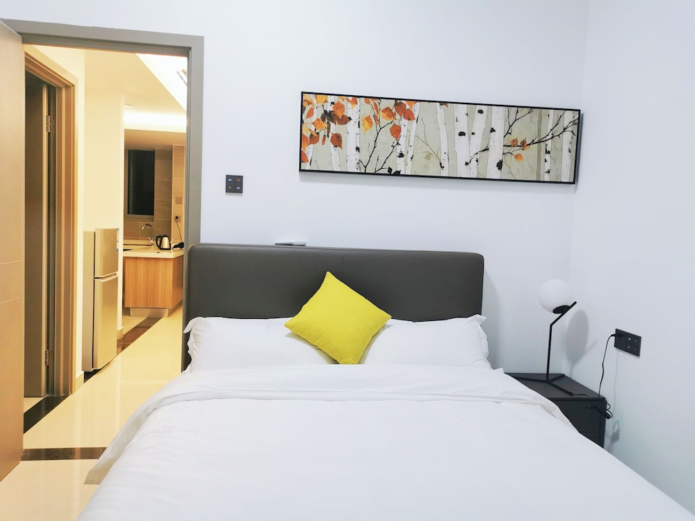 Family Suite, Balcony, City View