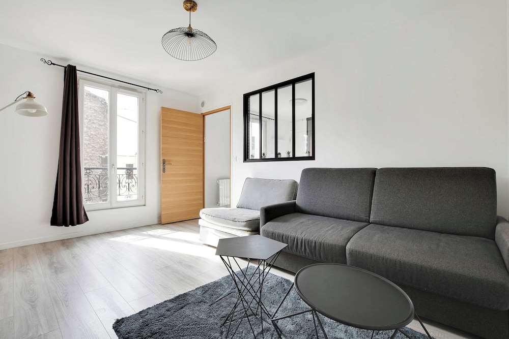 Apartment photo 1