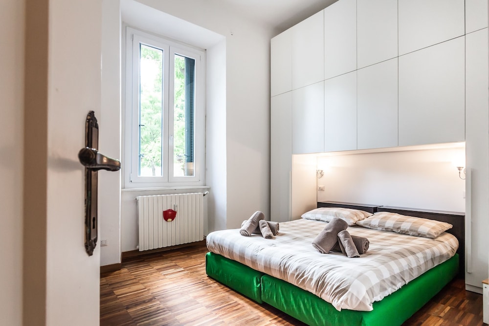 Apartment (2 Bedrooms)