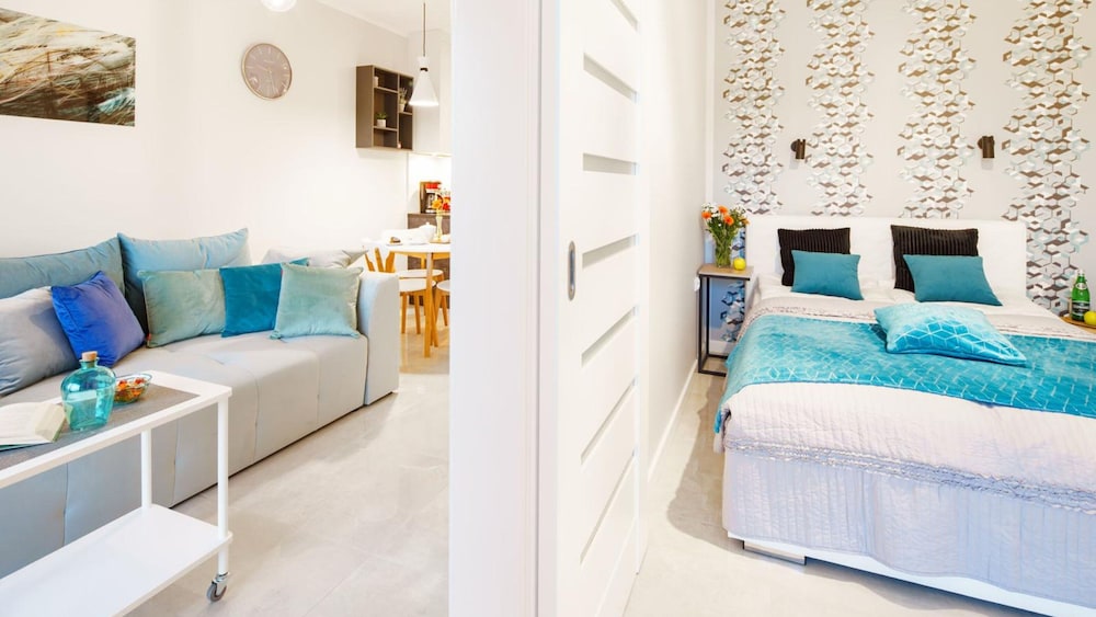 Apartment (32 E Blue) photo 2