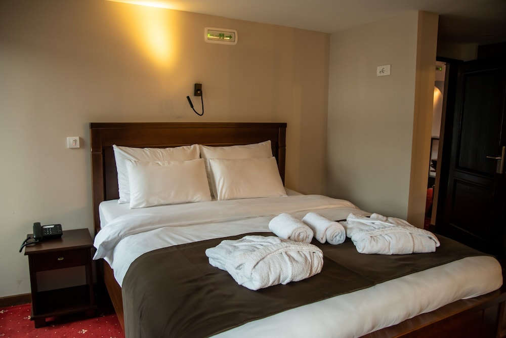 Royal Studio Suite
