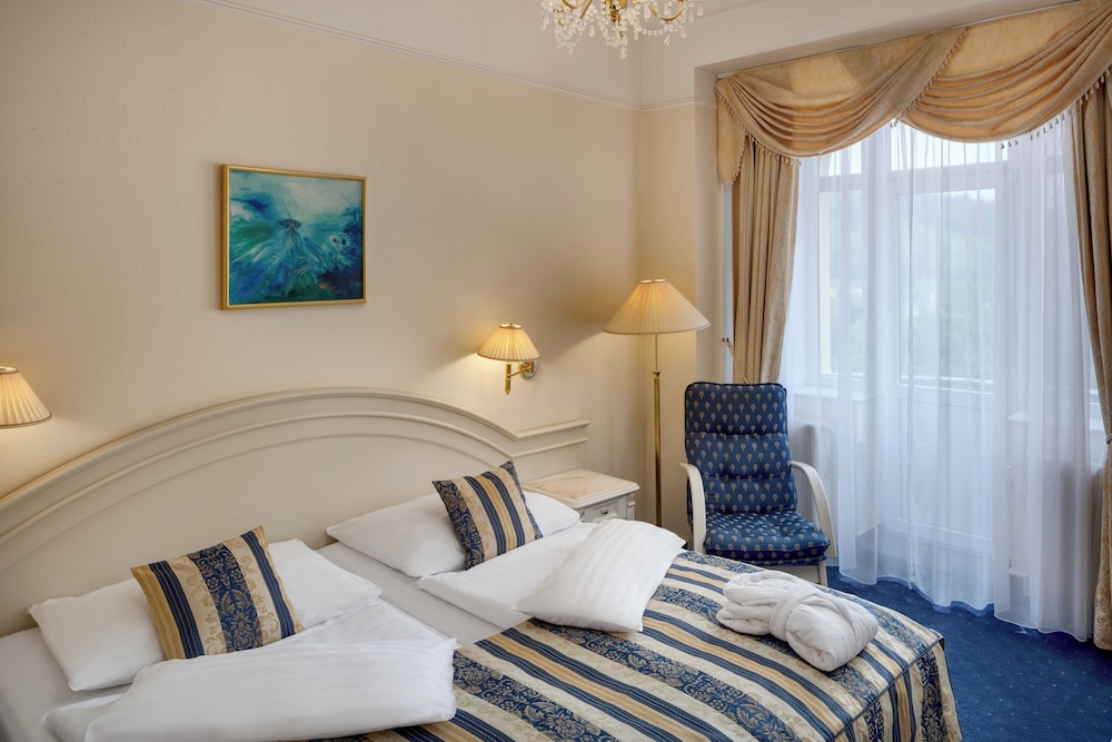 Standard Suite with Wellness and Fitness Access - Photo 1