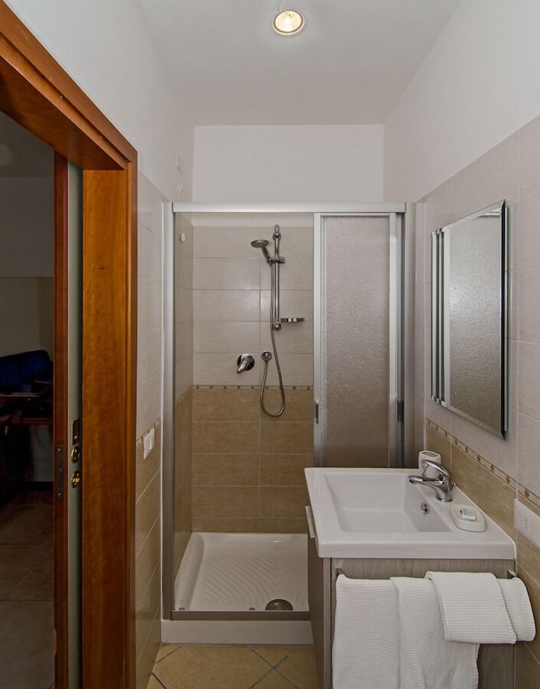 Quadruple Room photo 2