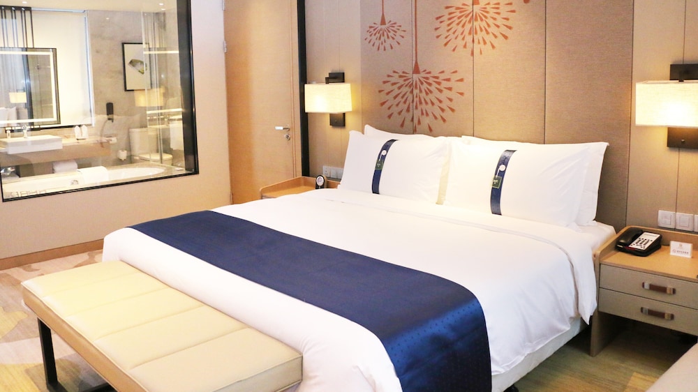 Suite, 1 Bedroom (High Floor) photo 1