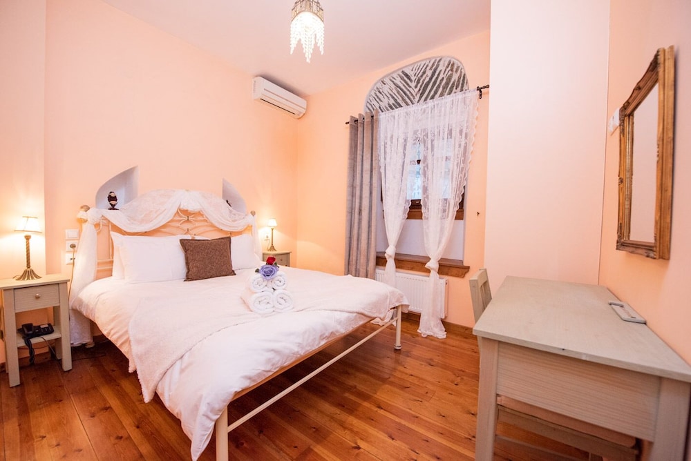 Suite - Photo 9