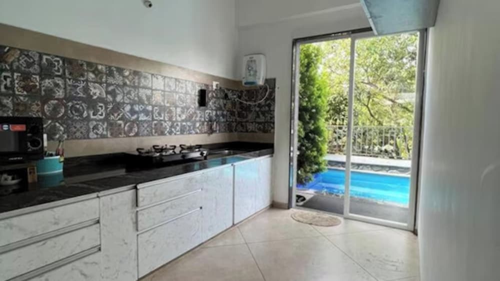 Luxury Villa photo 3