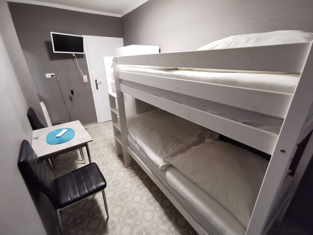 Double Room (Bunk Bed) photo 1