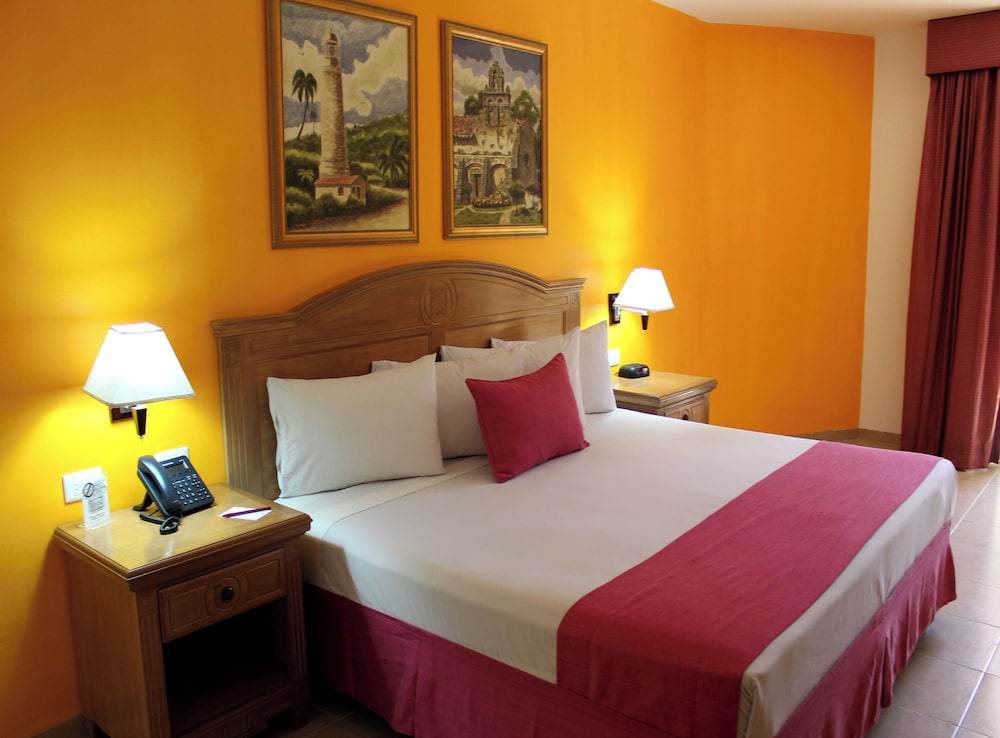 Standard Room, 1 King Bed photo 1