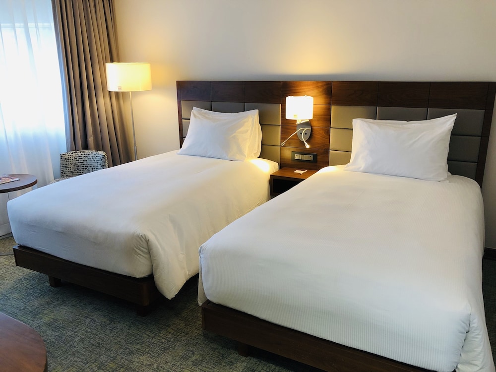 Room, 2 Twin Beds - Photo 9