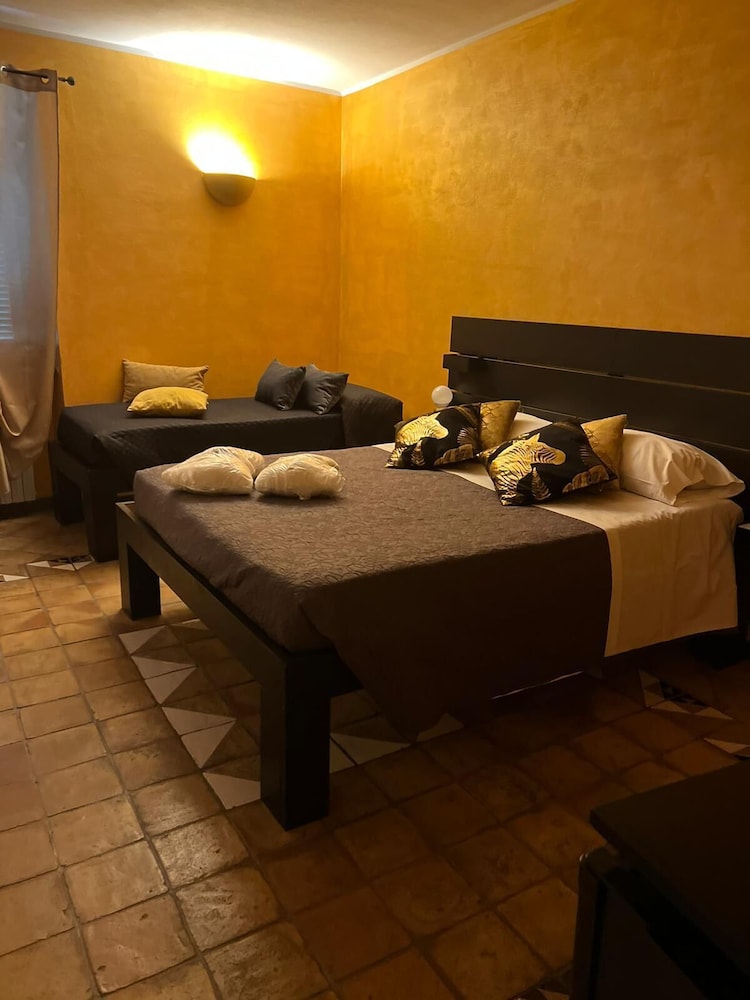 Deluxe Triple Room photo 1