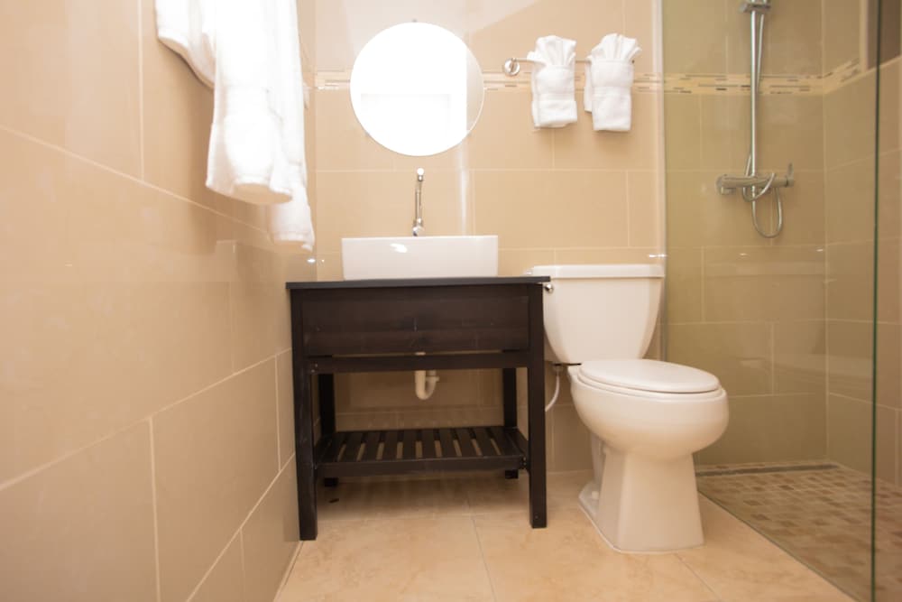 Deluxe Studio Suite