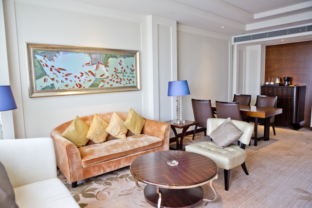 Suite, 1 Bedroom - Photo 3