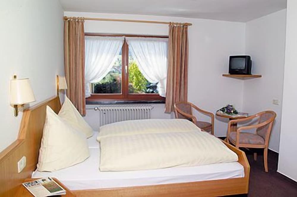 Standard Double Room photo 3