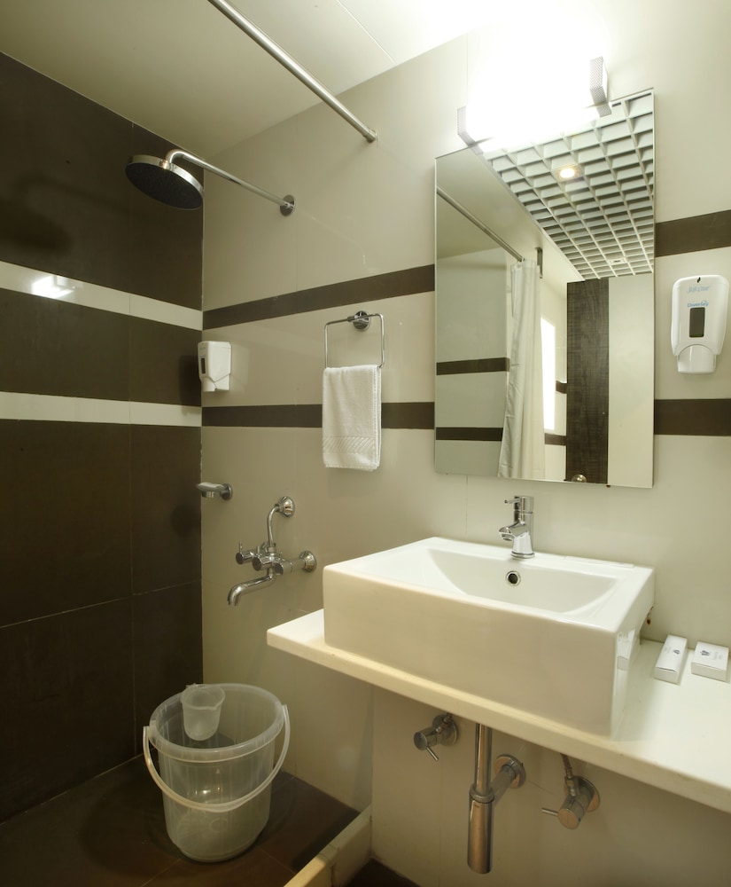 Executive Room - Photo 2