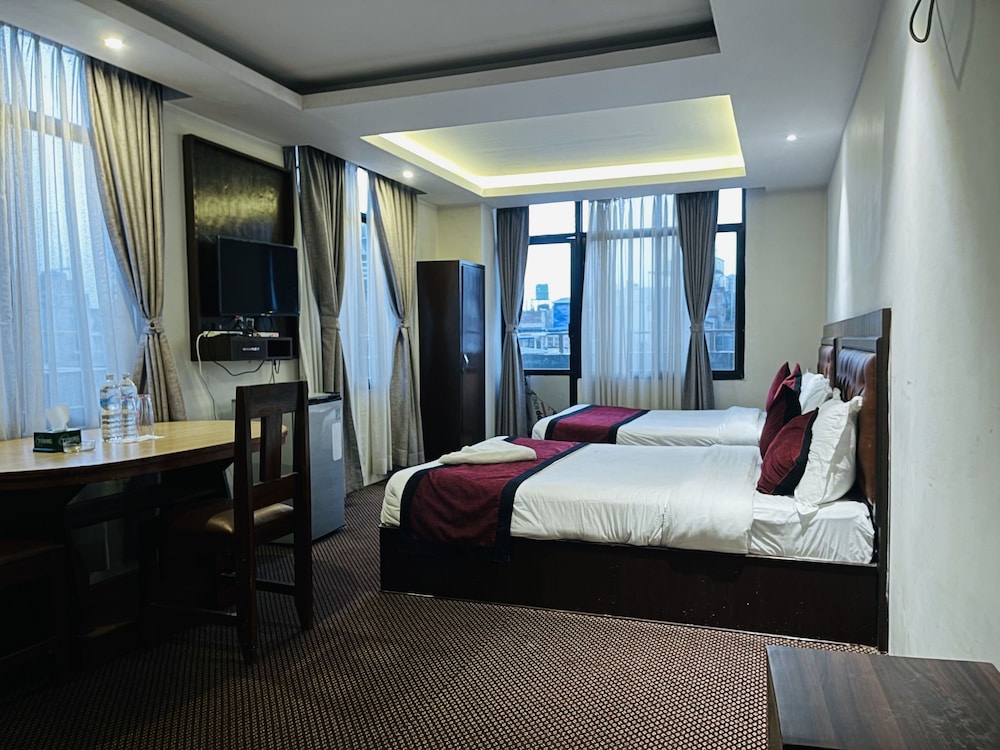 Double or Twin Room - Photo 3