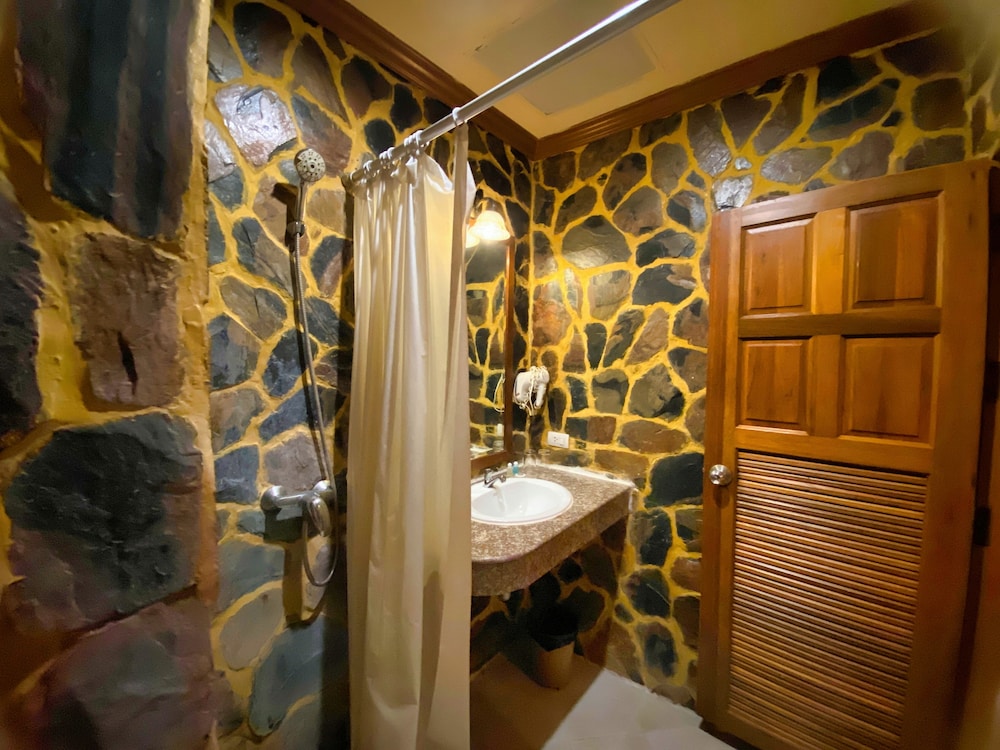 Standard Triple Room - Photo 2