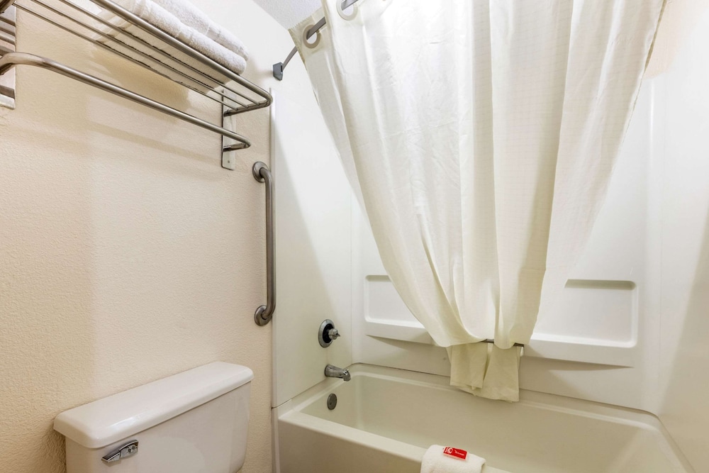 Econo Lodge Inn & Suites Memphis East, 사진 2