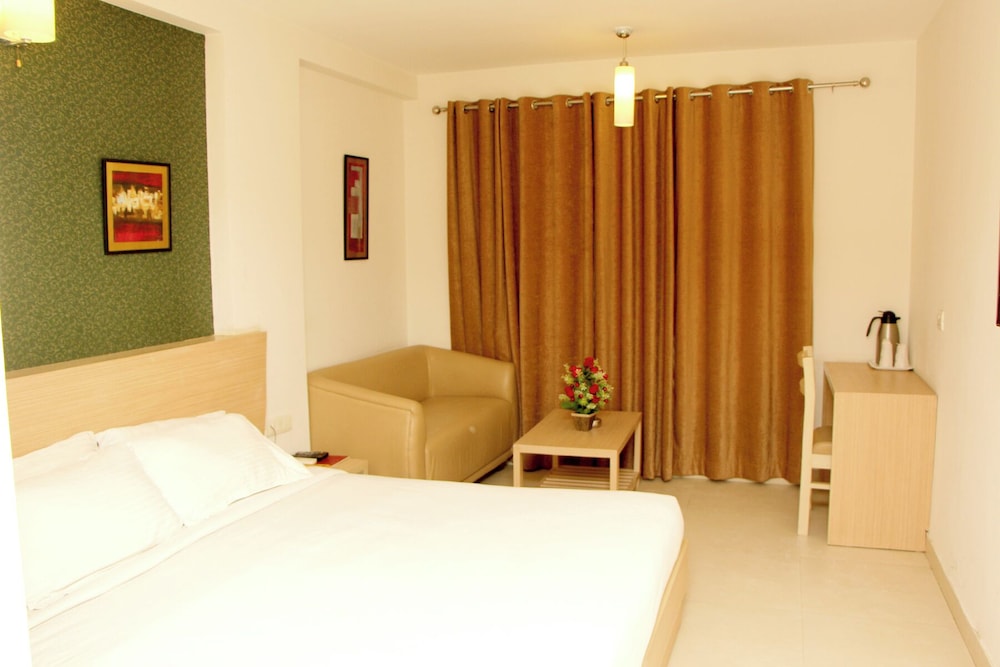 Deluxe Double Room, Private Bathroom, City View