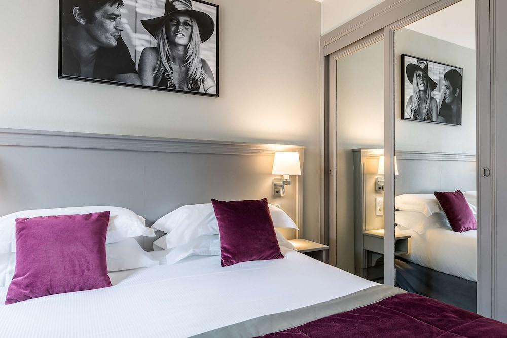 Classic Room, 2 Twin Beds thumbnail 6