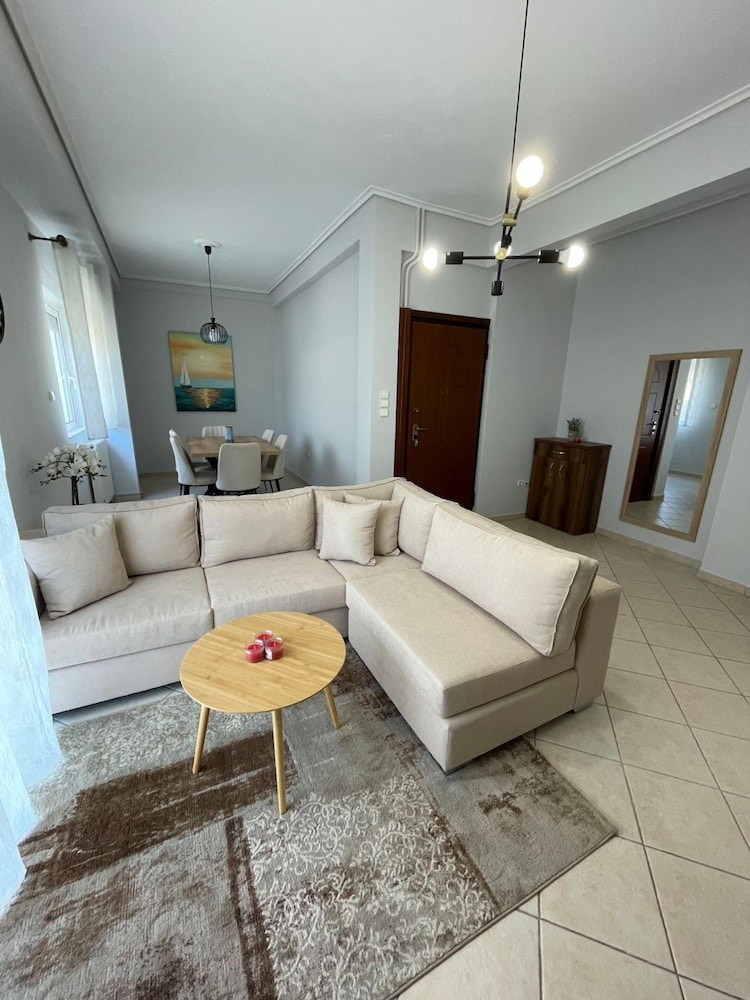 Apartment, Smoking