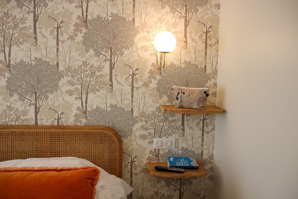 Standard Double Room, 1 Queen Bed (Bergerac) photo 2