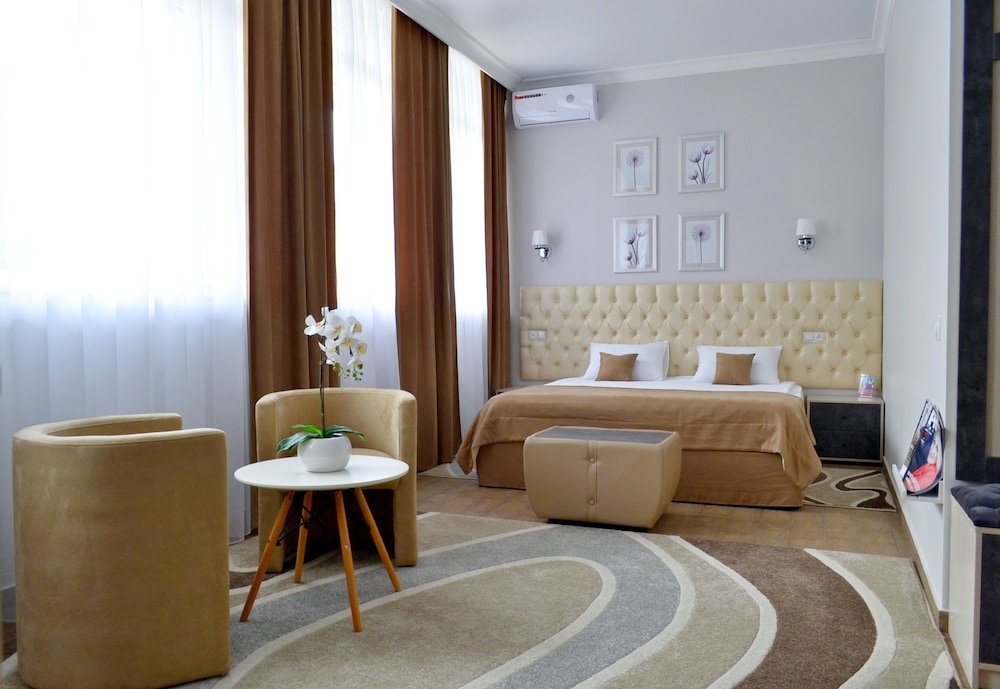 Family Suite, 1 Double Bed with Sofa bed, Non Smoking