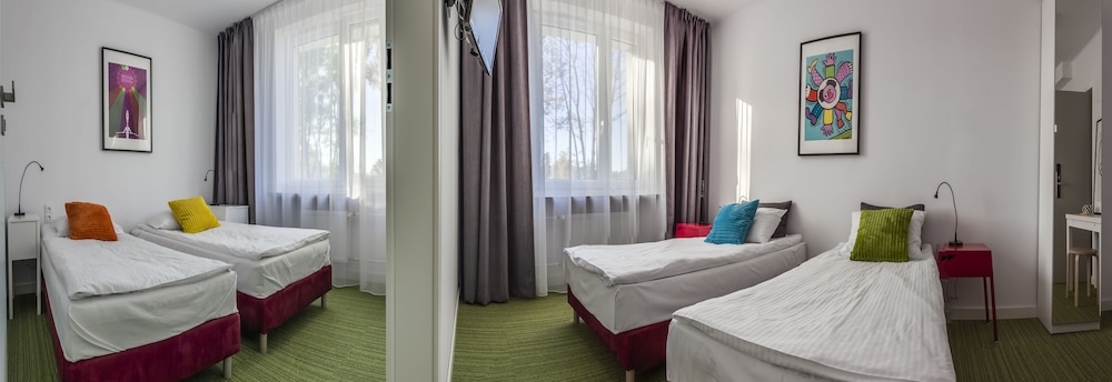 Triple Room, 3 Twin Beds photo 1