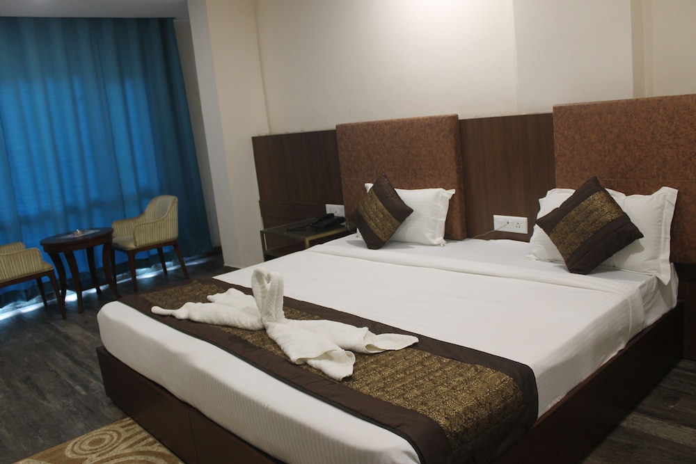 Classic Double Room, 1 King Bed photo 2
