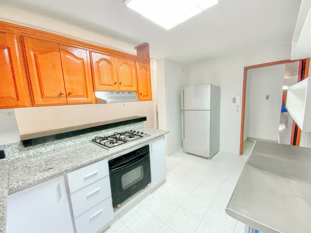 Family House - Photo 4