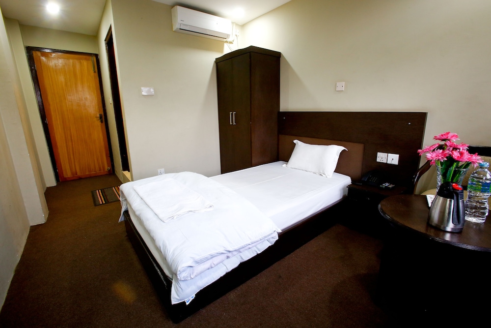 Standard Single Room, 1 Twin Bed, Private Bathroom