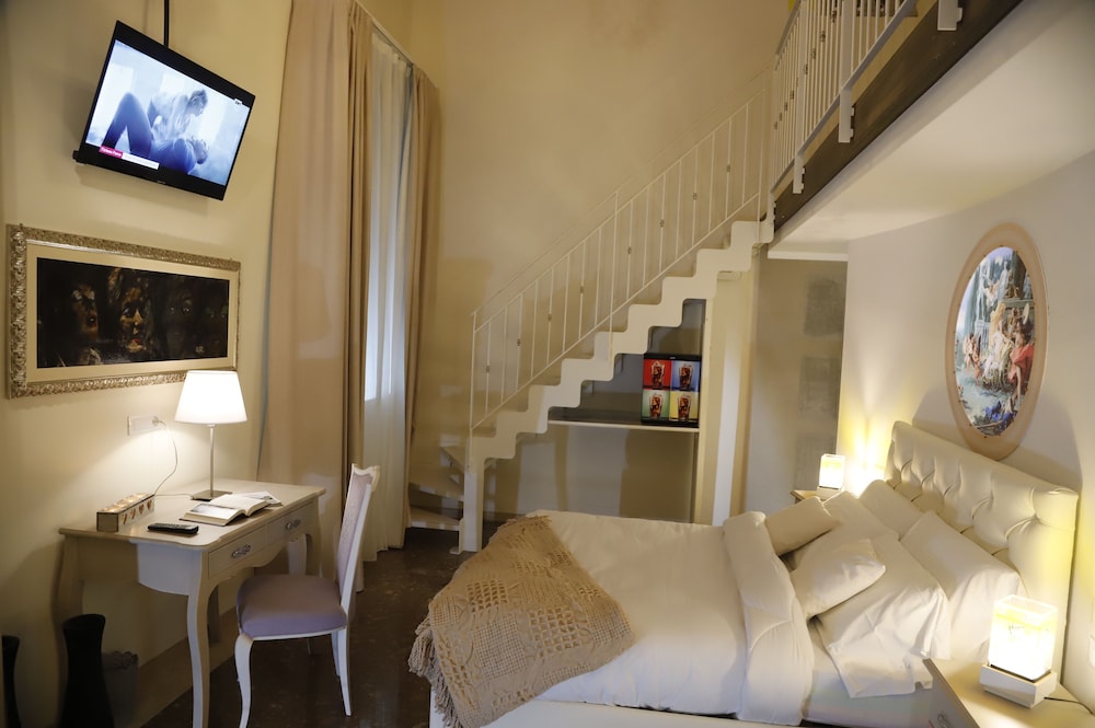Business Suite photo 3