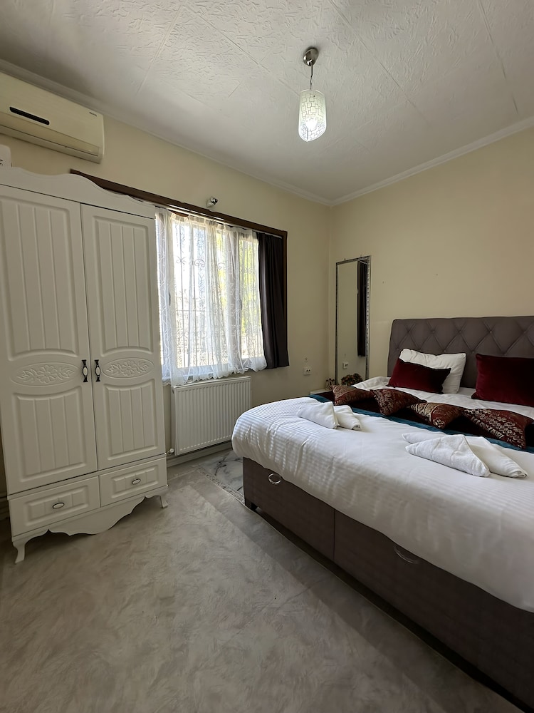Comfort Apartment photo 1