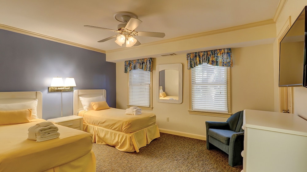 Townhome, 2 Bedrooms with Loft photo 1