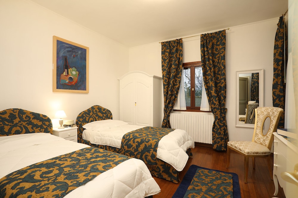 Double or Twin Room, Balcony photo 3