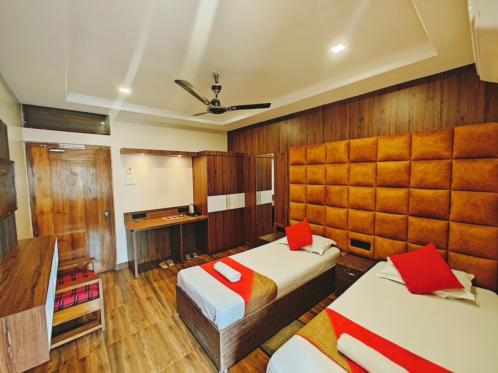 Deluxe Twin Room - Photo 13