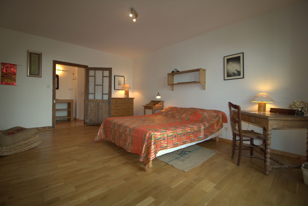 Double Room (Ici Et Ailleurs) photo 2