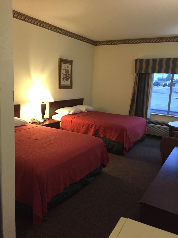 Standard Room, 2 Queen Beds photo 1
