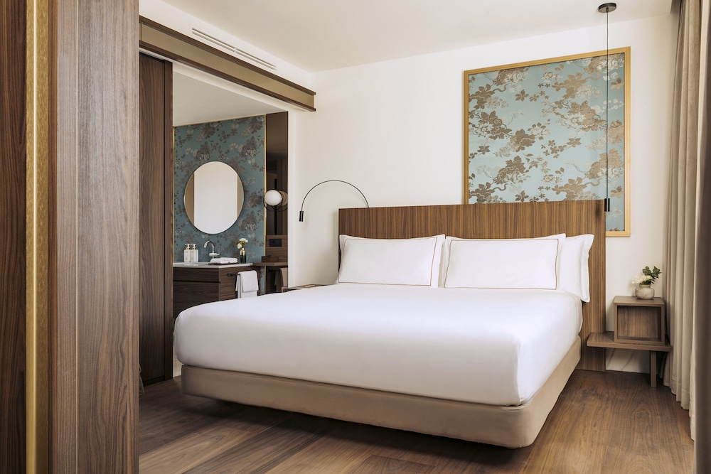 Suite, 1 Bedroom (Master, 2+1)