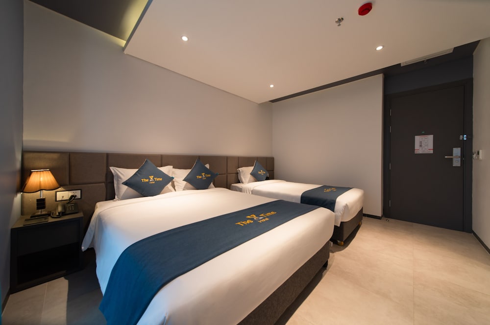 Deluxe Triple Room - Photo 12