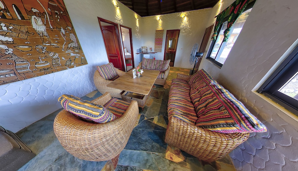 Family Villa, Sea View, Beachside (Air Conditioned) photo 3