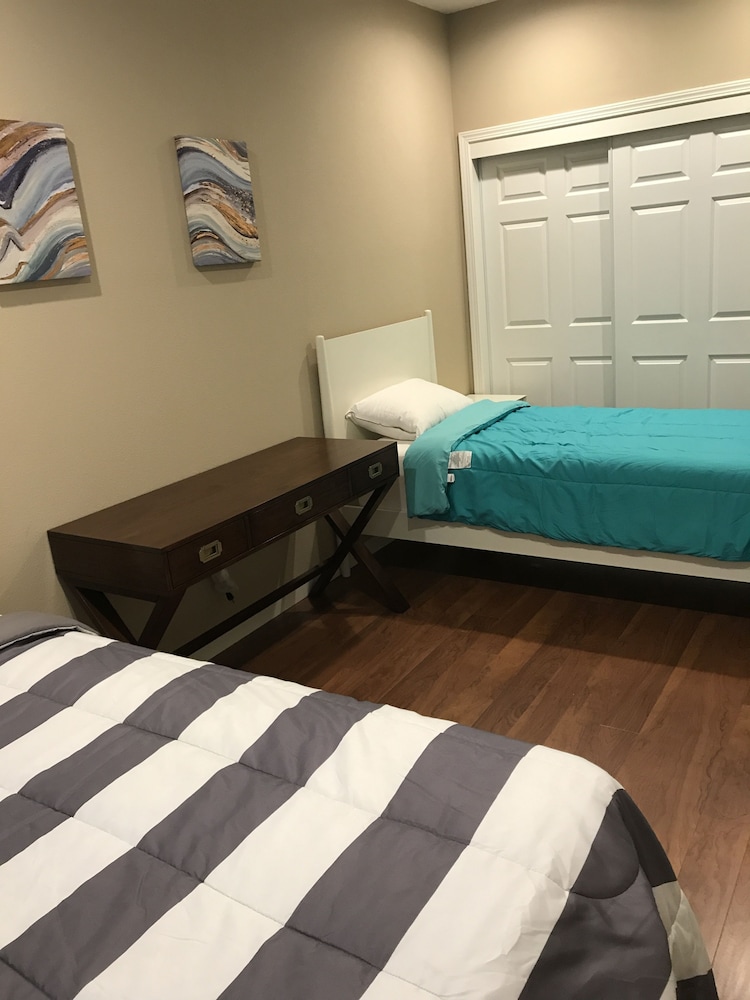 Standard Room, 2 Twin Beds photo 1