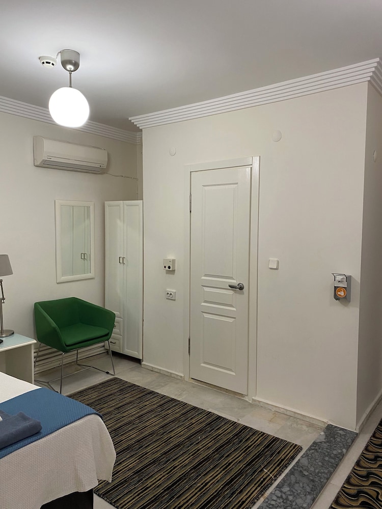 Comfort Room, 2 Bedrooms photo 2