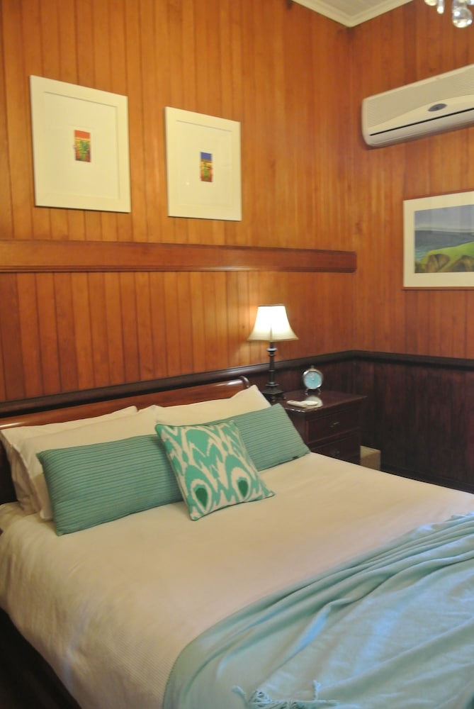 Standard Room, Non Smoking, Bathtub (Lionel Suite With  Dinner) photo 1