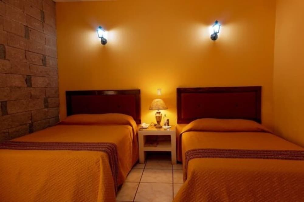 Double Room, 2 Double Beds, Non Smoking photo 2