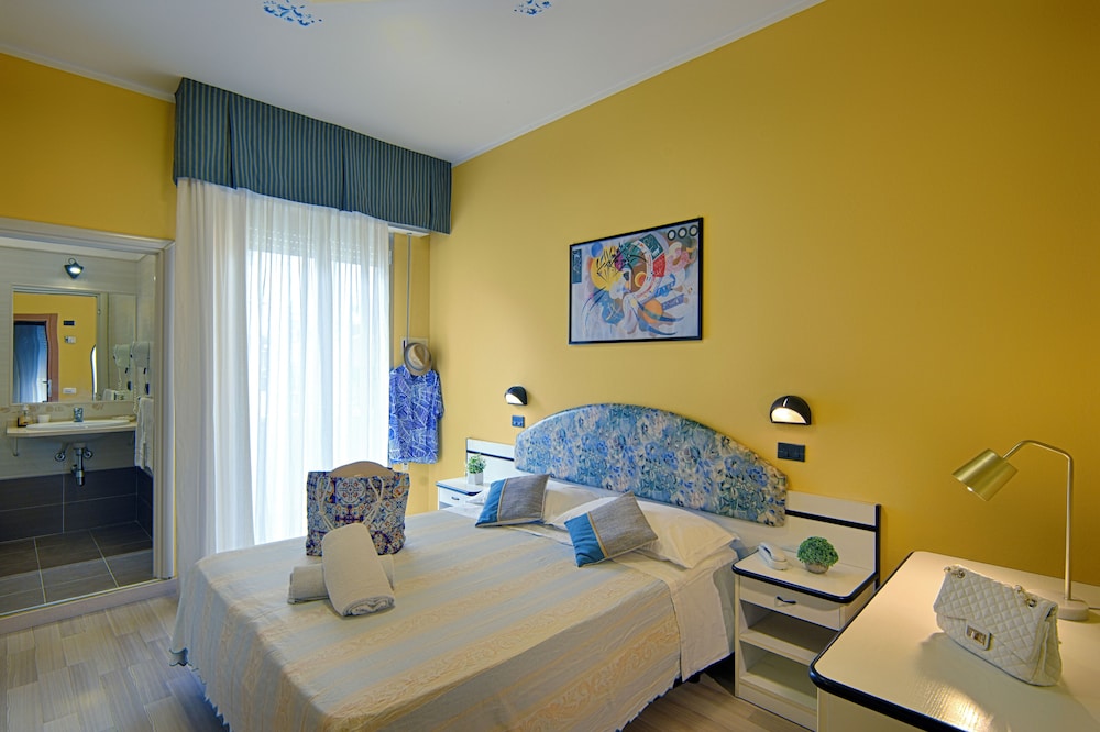 Standard Double Room, Courtyard View