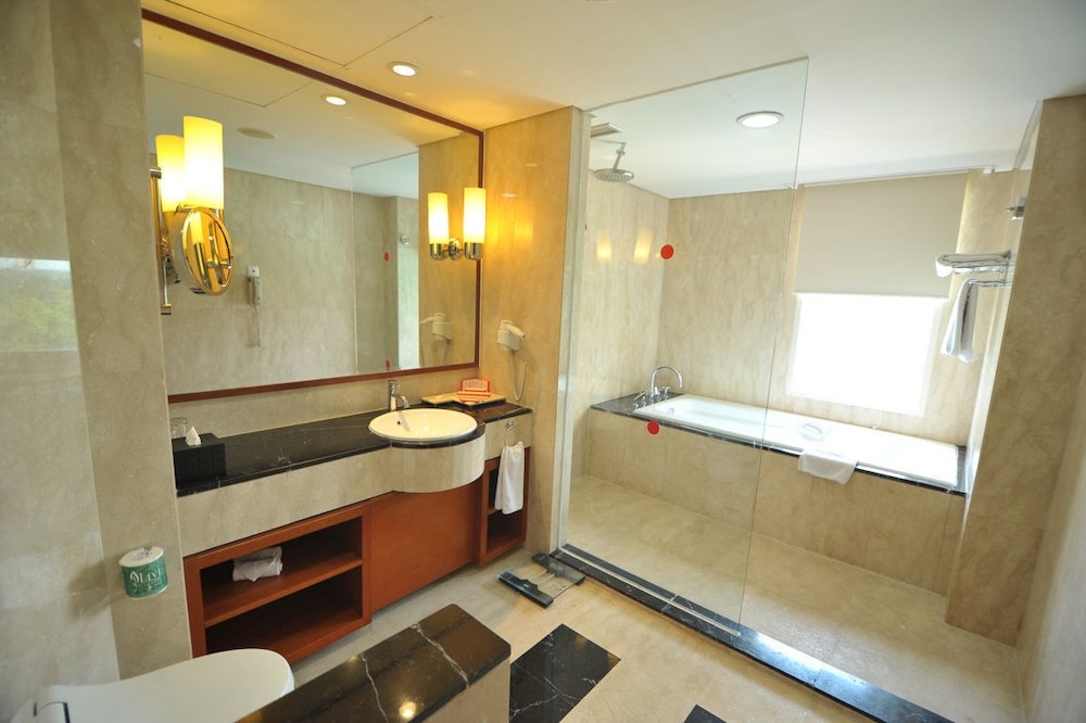 Deluxe Twin Room - Photo 3
