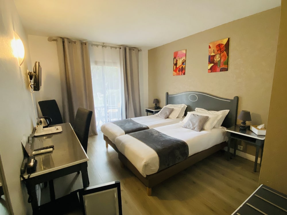 Superior Twin Room photo 1