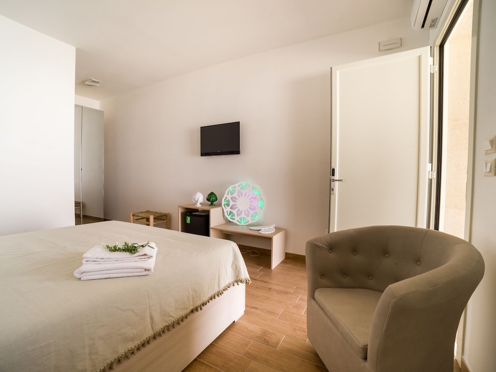 Superior Double or Twin Room - Photo 5